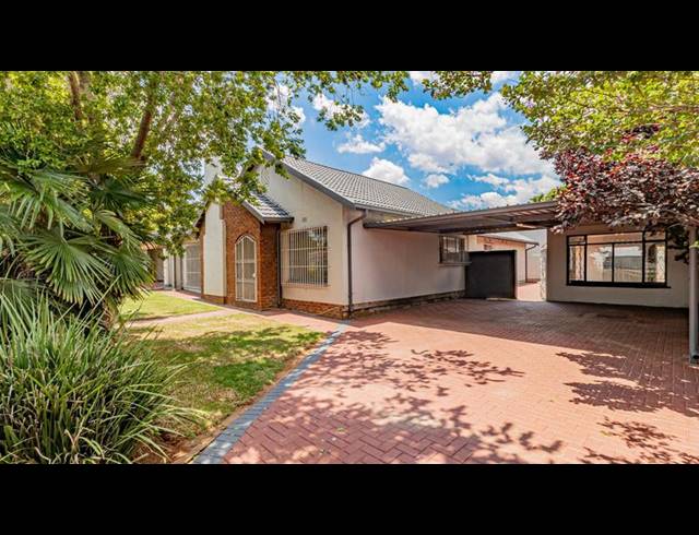 4 BEDROOM HOUSE FOR SALE IN ALBEMARLE